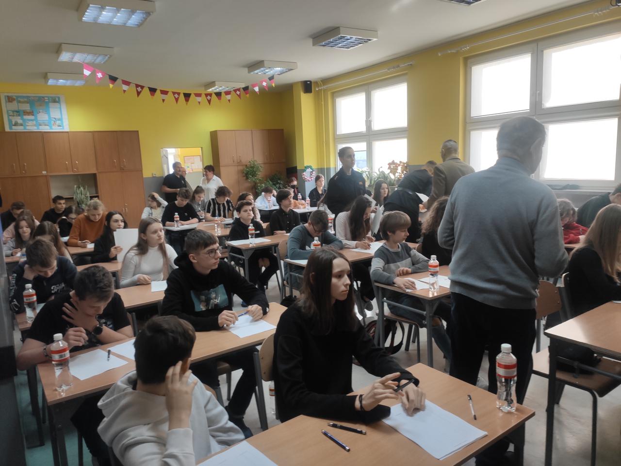 Radomscy uczniowie brali udział w Ogólnopolskim Turnieju Wiedzy Pożarniczej
