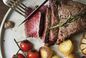 Dieta keto może szkodzić mężczyznom. Kobiety chroni jeden hormon
