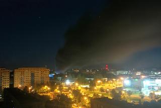 Pożar fabryki styropianu przy ul. Kiełczowskiej we Wrocławiu