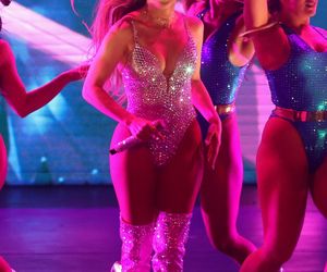 Jennifer Lopez krzyczała o Afflecku ze sceny! Wbiła mu szpilę