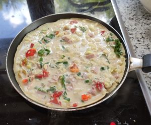Obłędne naleśniki a la pizza: oszczędne danie dla zaradnych
