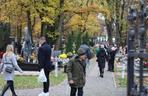 Tak mieszkańcy odwiedzają groby zmarłych. Tłumy na najstarszym cmentarzu w Lublinie