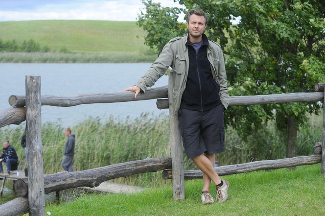 Ten serial w 2009 roku skradł serca Polaków! Kręcono go w mazurskim mieście