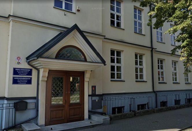1. Publiczne Liceum im. Jana Pawła II Sióstr Prezentek