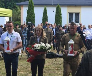 Młody żołnierz zginął na granicy z Białorusią. Odsłonili pomnik na jego cześć. „Niech będzie symbolem”