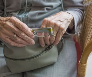 Zbliżają się wypłaty trzynastek. Te trzy grupy seniorów nie otrzymają pieniędzy  