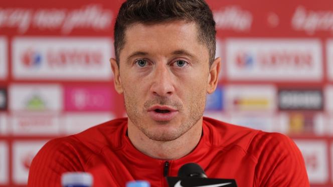 Lewandowski szokuje na konferencji! Świat futbolu wstrzymał oddech. To KONIEC!