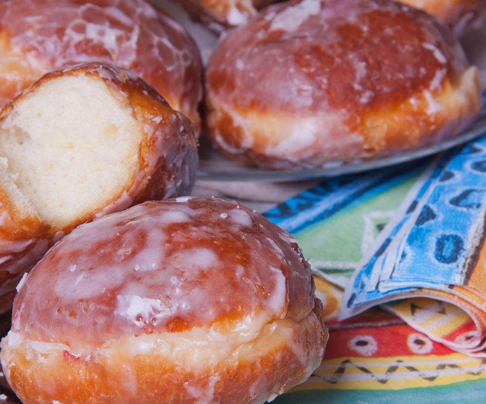 Tłusty Czwartek coraz bliżej. Jak nie wpaść w pączkową pułapkę?