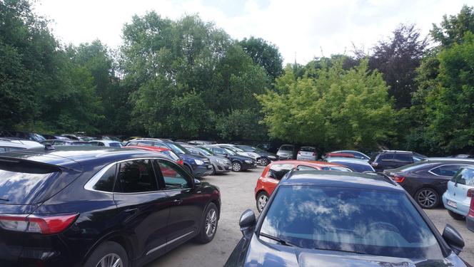 W centrum Olsztyna powstanie parking z prawdziwego zdarzenia? Miasto ogłosiło przetarg [ZDJĘCIA]