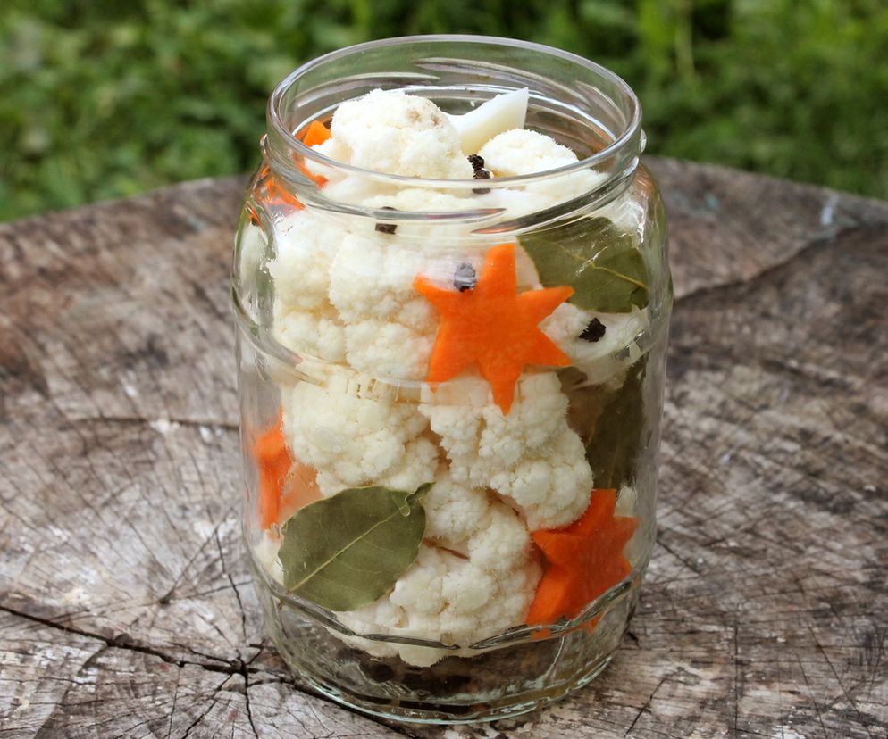Pyszny kalafior marynowany - pikle w angielskim stylu