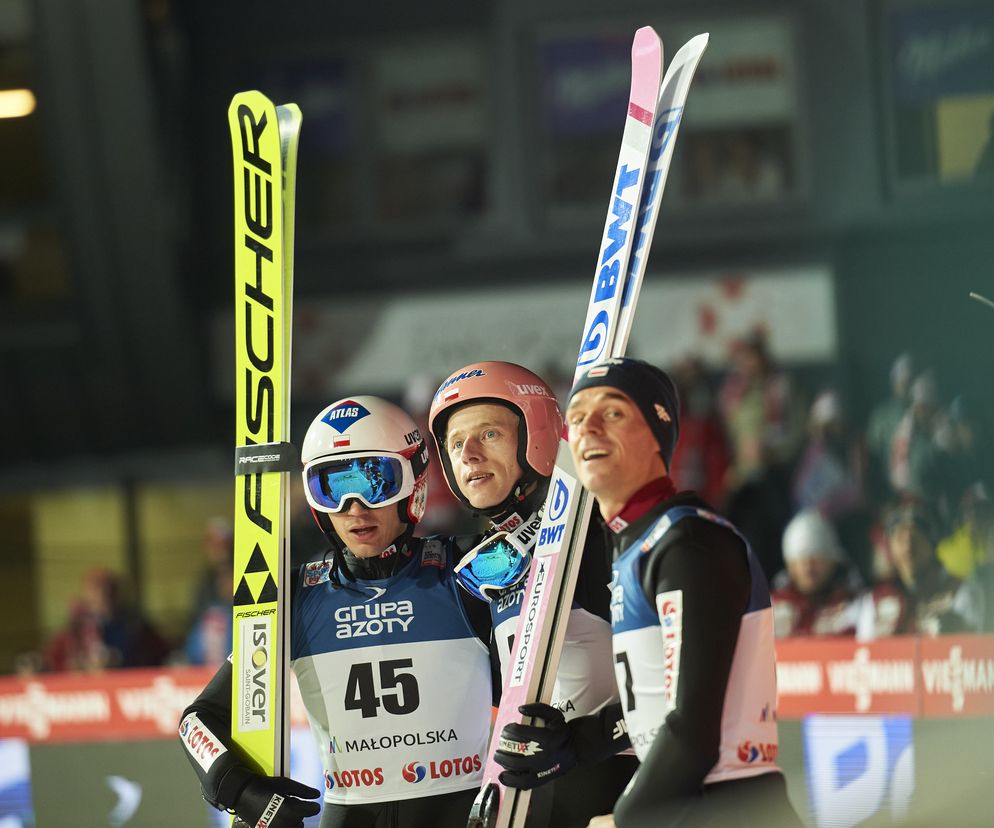 Polscy skoczkowie Kamil Stoch, Dawid Kubacki, Piotr Żyła