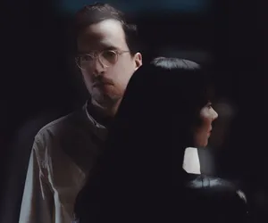 Rozen w duecie z Belą Komoszyńską z Sorry Boys. Świąteczny utwór chwyta za serce