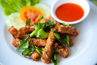 Schab po chińsku – przepis na chrupiący schab smażony w cieście