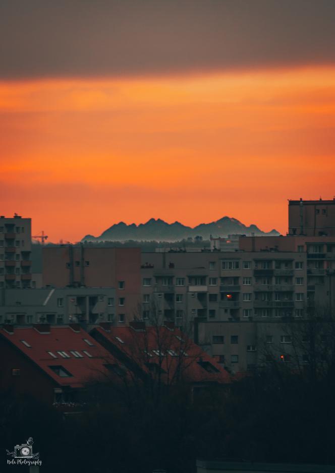 Z Chorzowa widać... Tatry. Pani Nela zrobiła niesamowite zdjęcia 