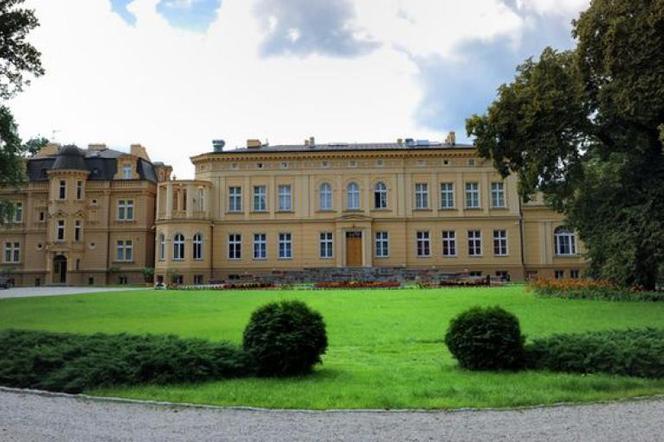 Tarasy widokowe Pałacu w Ostromecku czekają zmiany