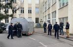 Kraków. Interwencja kontrterrorystów w AGH. Znaleźli słoiki z wybuchową substancją