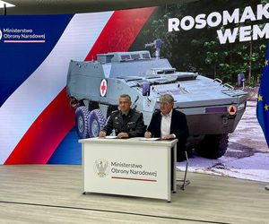 Podpisanie umowy na wozy ewakuacji medycznej KTO Rosoma i rakiet do FA-50