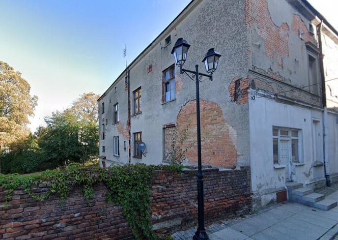 To miasto z woj. warmińsko-mazurskiego przyciąga nowych mieszkańców. Zaludnia się najszybciej! 