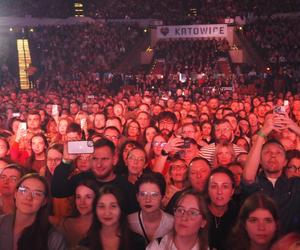 Koncert Kwiatu Jabłoni przyciągnął do Spodka tłumy. Był NIEZWYKŁY!