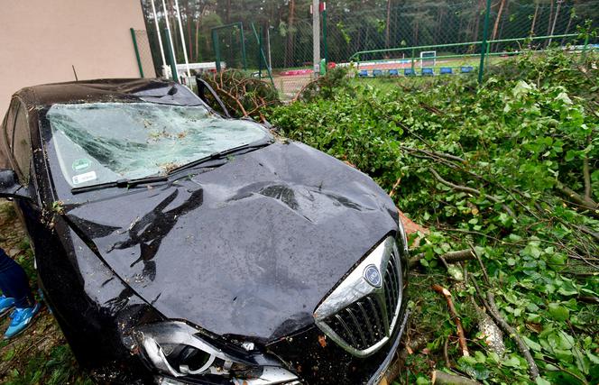 Trąba powietrzna przeszła przez Złocieniec