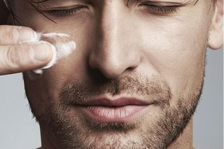 Regeneracja w męskim styli, czyli słów kilka o pielęgnacji dla panów