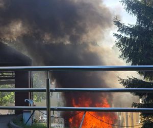 Nisko. Ogień trawił karetki 