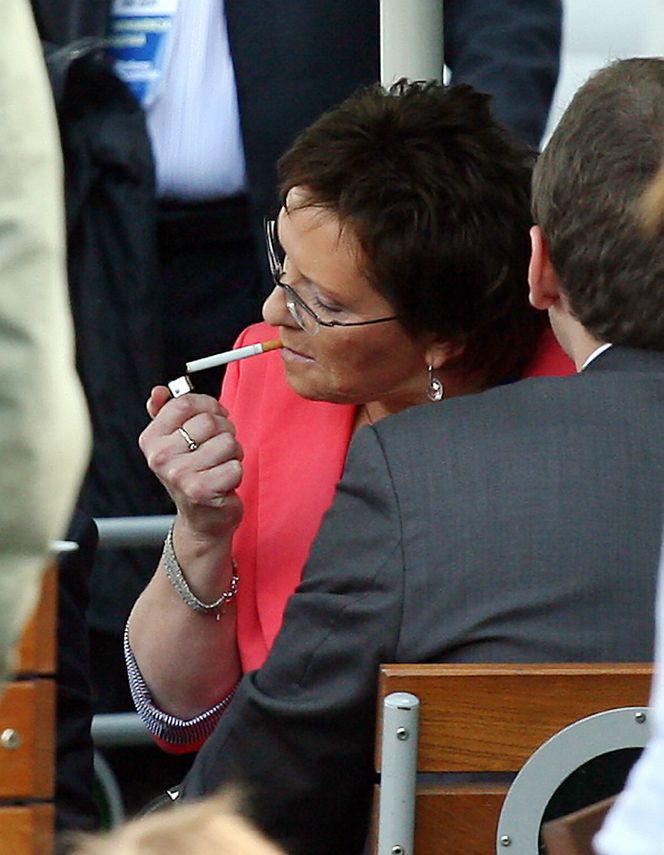  Największe kopciuchy w Sejmie. Politycy nałogowi palacze