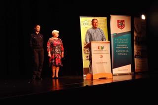 Siedleccy rodzice mogli porozmawiać z psychologiem i posłuchać młodzieży opowiadającej na filmie o swoich problemach