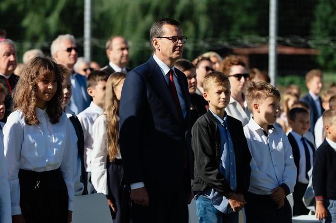 Premier Morawiecki w Otwocku. Złożył życzenia uczniom z okazji 1 września
