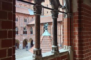 Widok na dziedziniec Zamku Krzyżackiego 