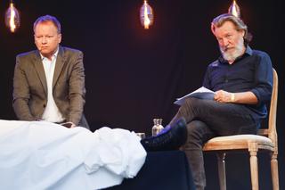 Robert Więckiewicz zapuścił długą brodę i zszokował fanów. Jak on wygląda?! Aż trudno go poznać