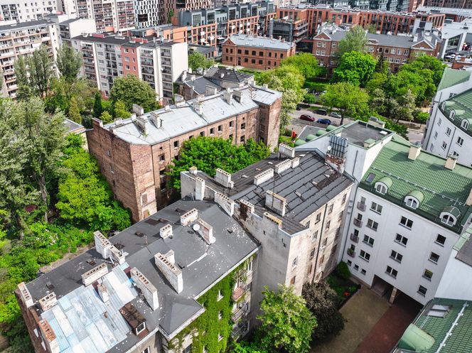 Warszawa. Kamienica Ząbkowska 19