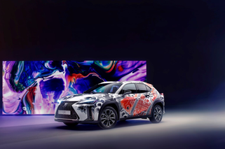 Wytatuowany Lexus UX to jeżdżące dzieło sztuki! Wykonanie takiego projektu może kosztować nawet 600 tys. złotych - WIDEO, GALERIA