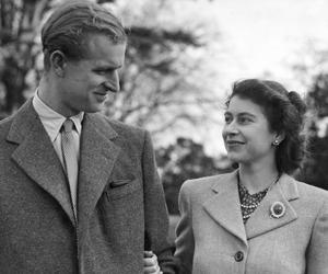 Mąż królowej Elżbiety przez 70 lat badał UFO? Kto ujawni materiały księcia Filipa?