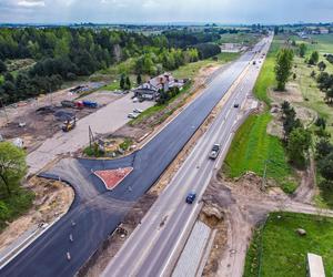 Trwa remont gierkówki w województwie  śląskim. Drogowcy układają nawierzchnię