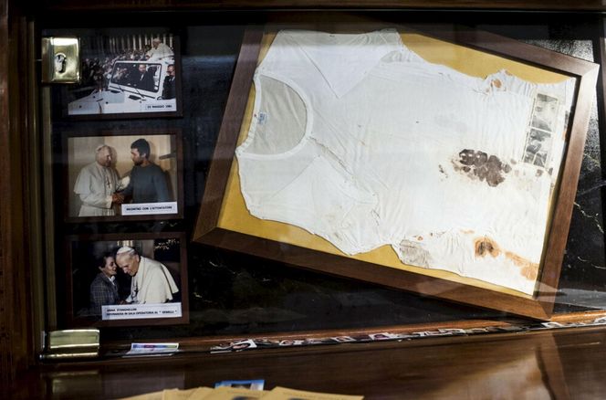 Rocznica zamachu na Jana Pawła II! Mało znane fakty i teorie