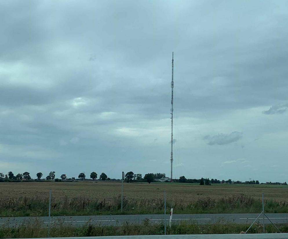 To najwyższy punkt w Kujawsko-Pomorskiem. Dzięki niemu oglądasz naziemną telewizję i słuchasz radia