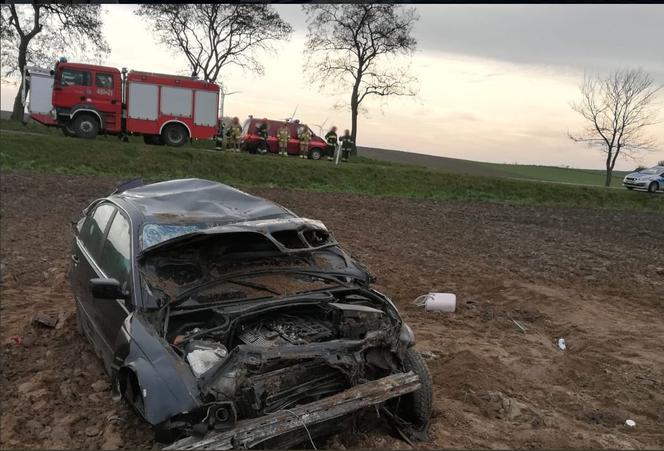 Jechał bez pasów i ZGINĄŁ! Tragiczny wypadek na Mazurach