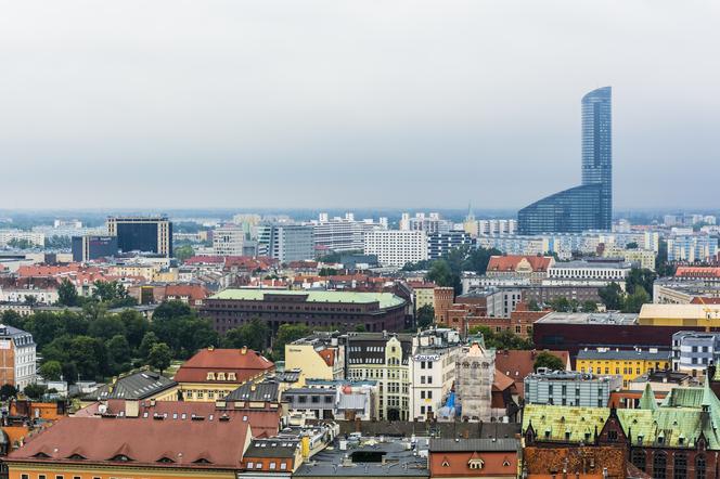 Najwyższe budynki w Polsce. Przegląd 10 polskich najwyższych wieżowców.