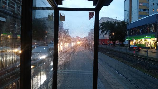 Czy deszcz opuści w końcu Wrocław? [ZDJĘCIE]