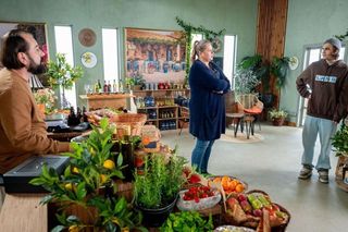 Barwy szczęścia, odcinek 3235: Aldona i Borys odkryją kolejne oszustwo Romea! Skończą przez Włocha w więzieniu? - ZDJĘCIA