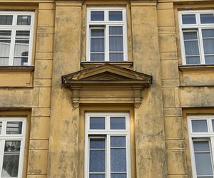 Ten zabytkowy budynek na Wilczej kryje niezwykłą historię. Właśnie trafił do rejestru!