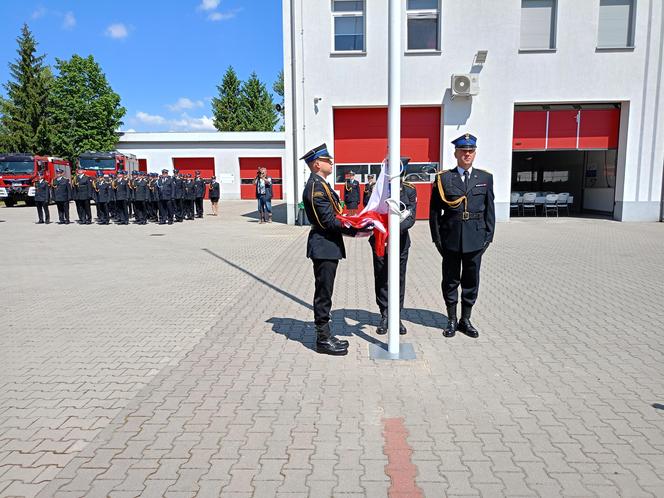 Akty nadania wyższych stopni służbowych odebrało w tym roku 21 strażaków z Komendy Miejskiej PSP w Siedlcach