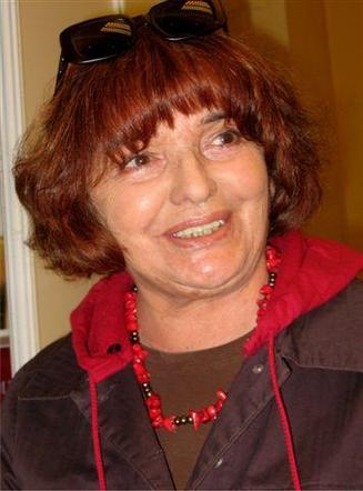 Hanna Krall (1935-)