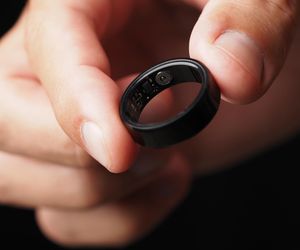 Inteligentny pierścionek dokładniejszy niż zegarek? Sprawdzamy, w czym tkwi jego sekret