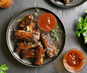 Miękkie i soczyste żeberka z piekarnika, że palce lizać. Ten przepis nie ma sobie równych 