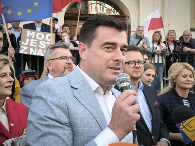 Wiec zwolenników Rafała Trzaskowskiego w Lesznie 