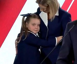 Karol Nawrocki z rodziną. Jego córka skradła show na wieczorze wyborczym