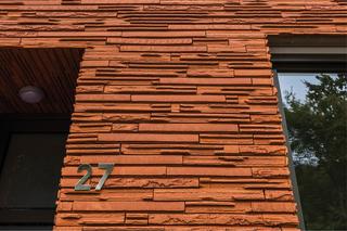 Efekt cegły na elewacji? Jakie materiały elewacyjne imitują mur ceglany?