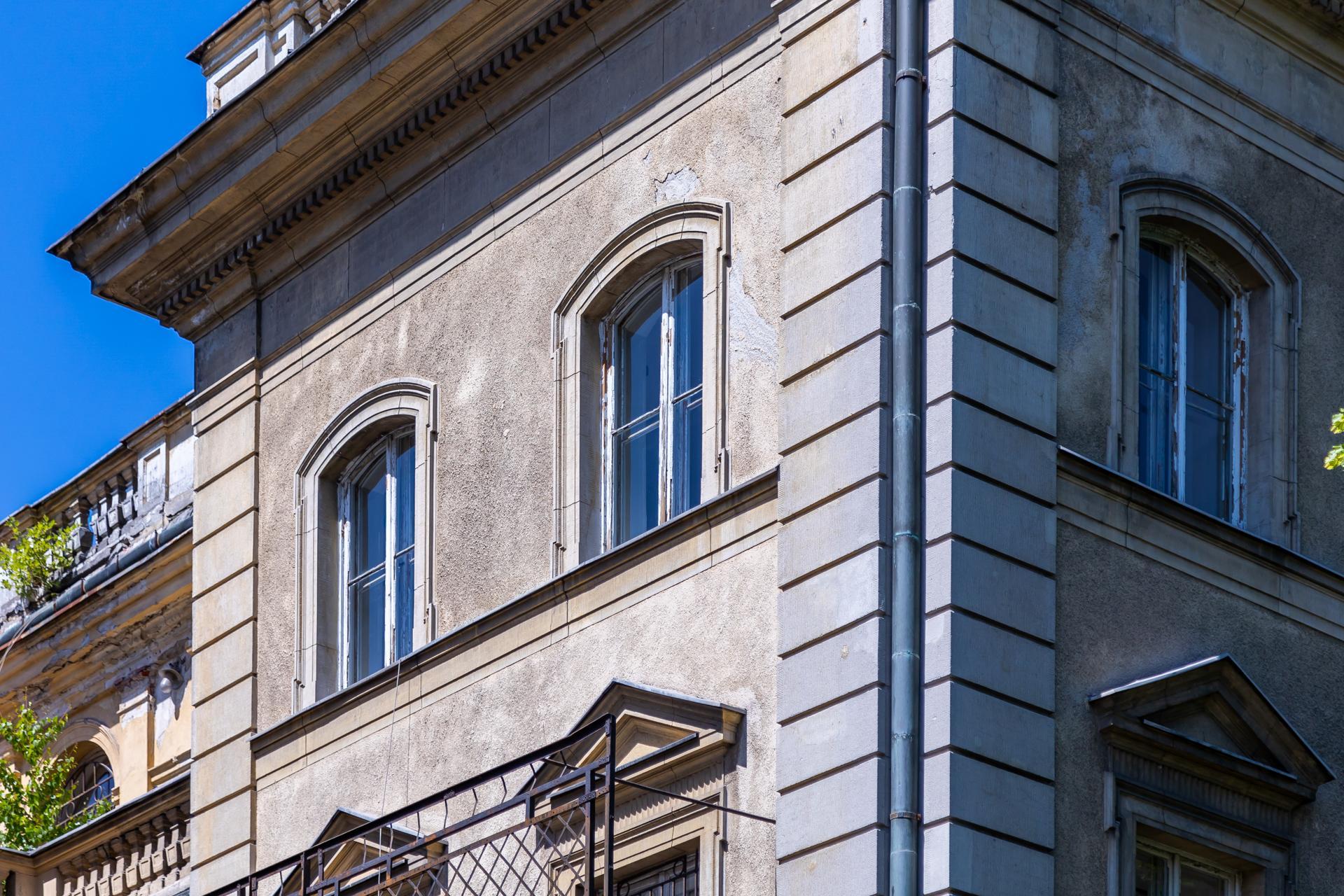 NADA Villa czyli Willa Gawrońskich w Warszawie - zdjęcia wnętrz zabytkowego pałacu i byłej ambasady